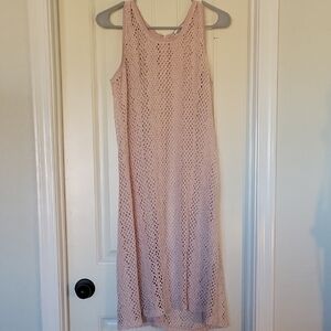 Chic Blush Crochet Midi Dress